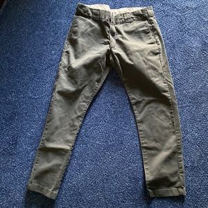 Dickies size 30/30 no holes no stains